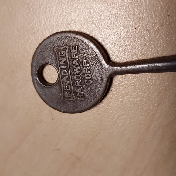 Antique Set of Three Keys One Marked Aug 27 1895 Skeleton Keys Old Keys - Picture 2 of 10